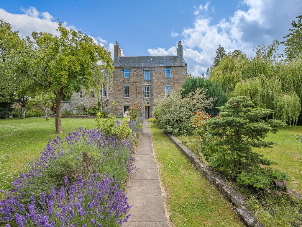 Winfields Manor, Prestonpans