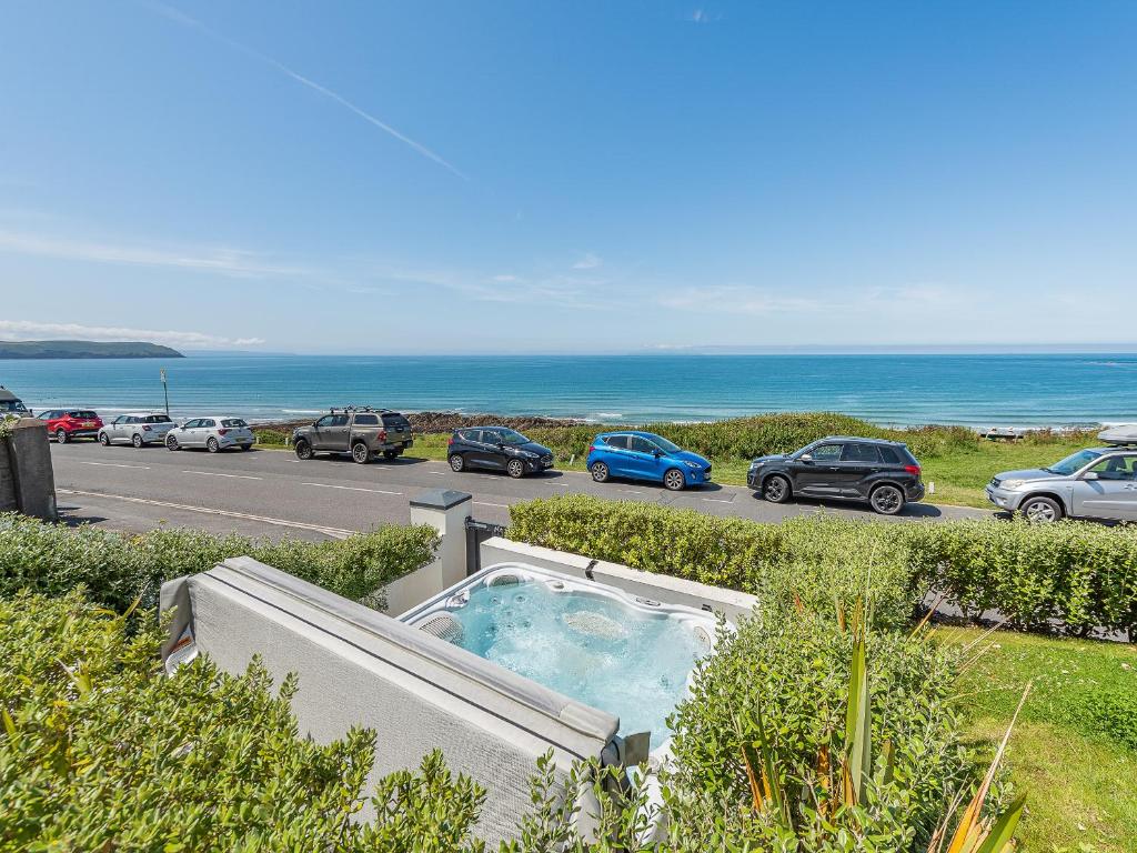 Azure Bay, Woolacombe