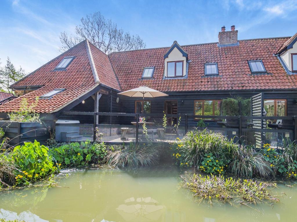 Ash - Uk49524, Saint Lawrence