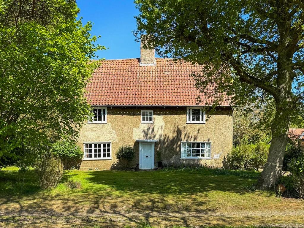 Wade Hall, North Cove