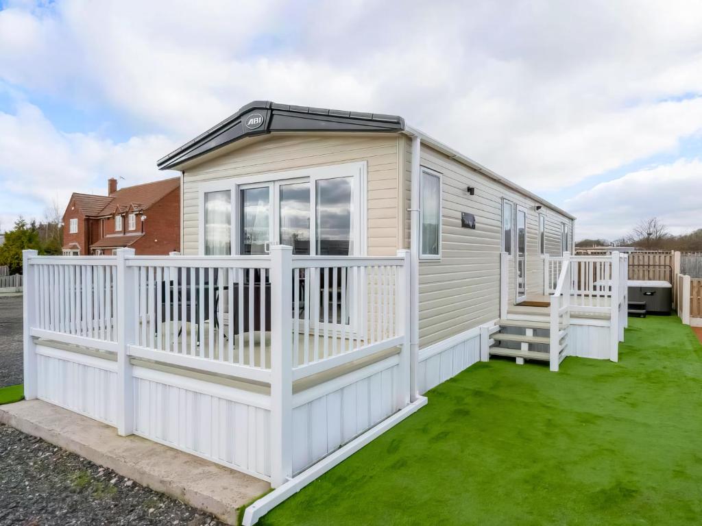 Hallcroft Fishery, Retford