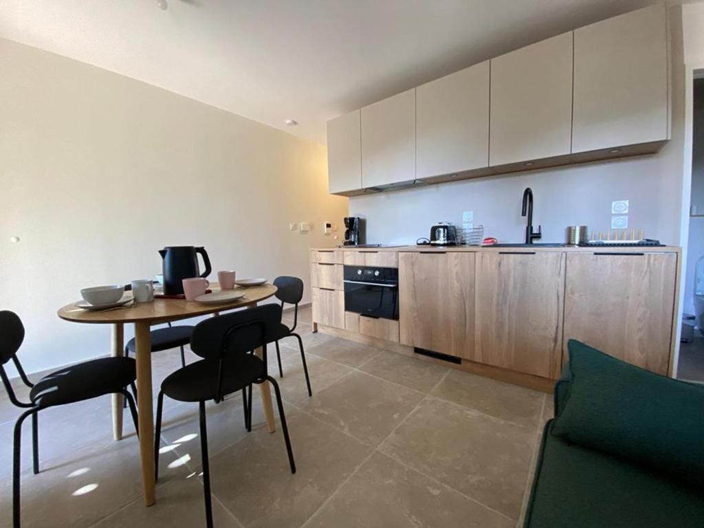 Appartement moderne 2 pièces + cabine, 4 personnes, parking - 2