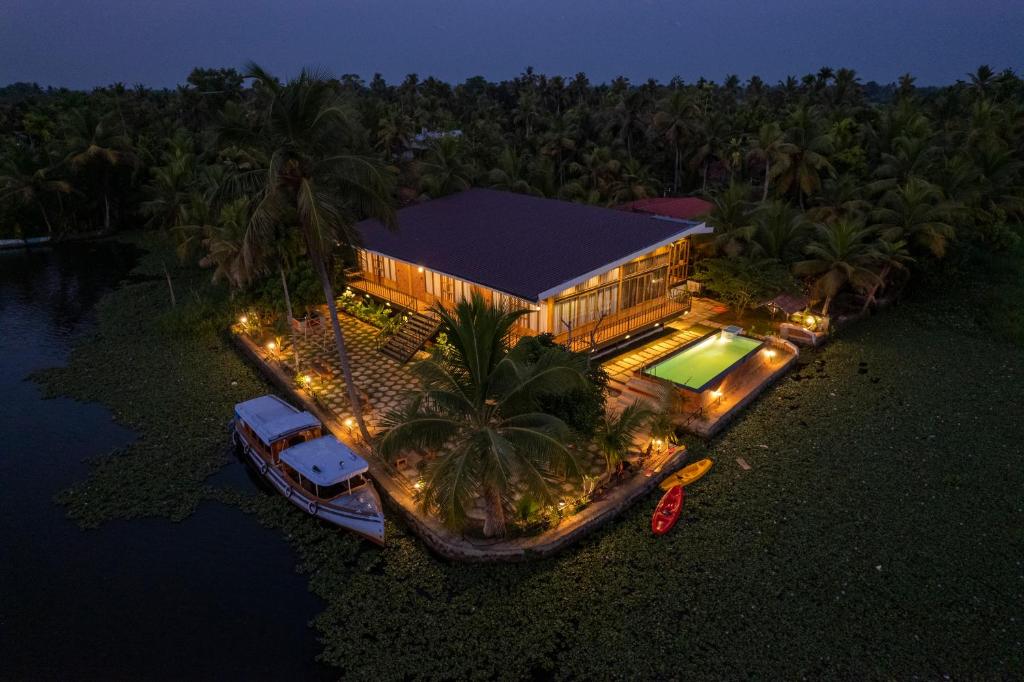 Kyna Backwater Resort Aalappuzha, Alleppey