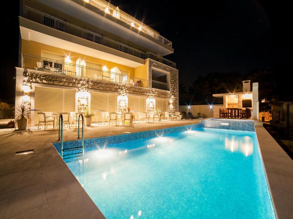 Sea Point Apart hotel Tivat — Hotel in Tivat