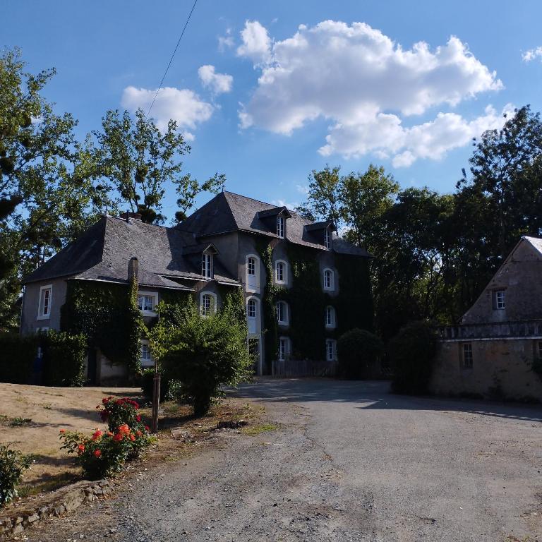 Gîte tout confort 5 mn du Lion d'Angers, Montreuil-sur-Maine
