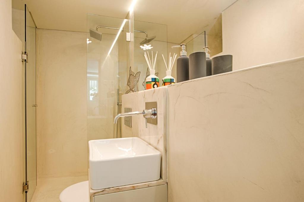 BmyGuest - Alfama Boutique Apartment photo
