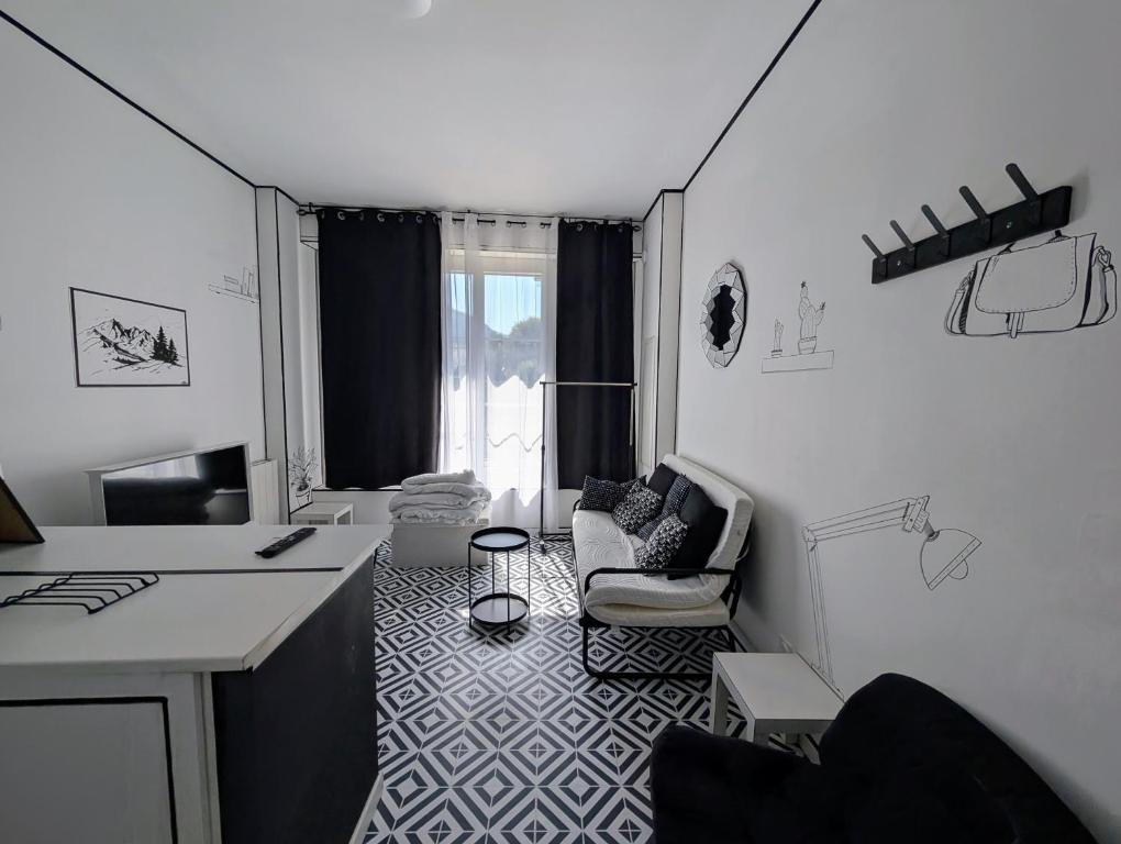 Atypique Studio avec terrasse - 4