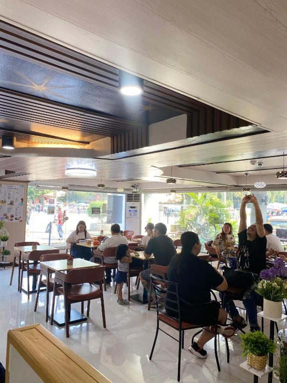 COMFY INN MANILA - KALAW