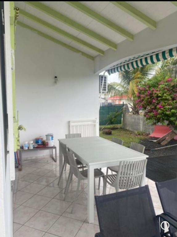 Ville Tropicale, Saint-François