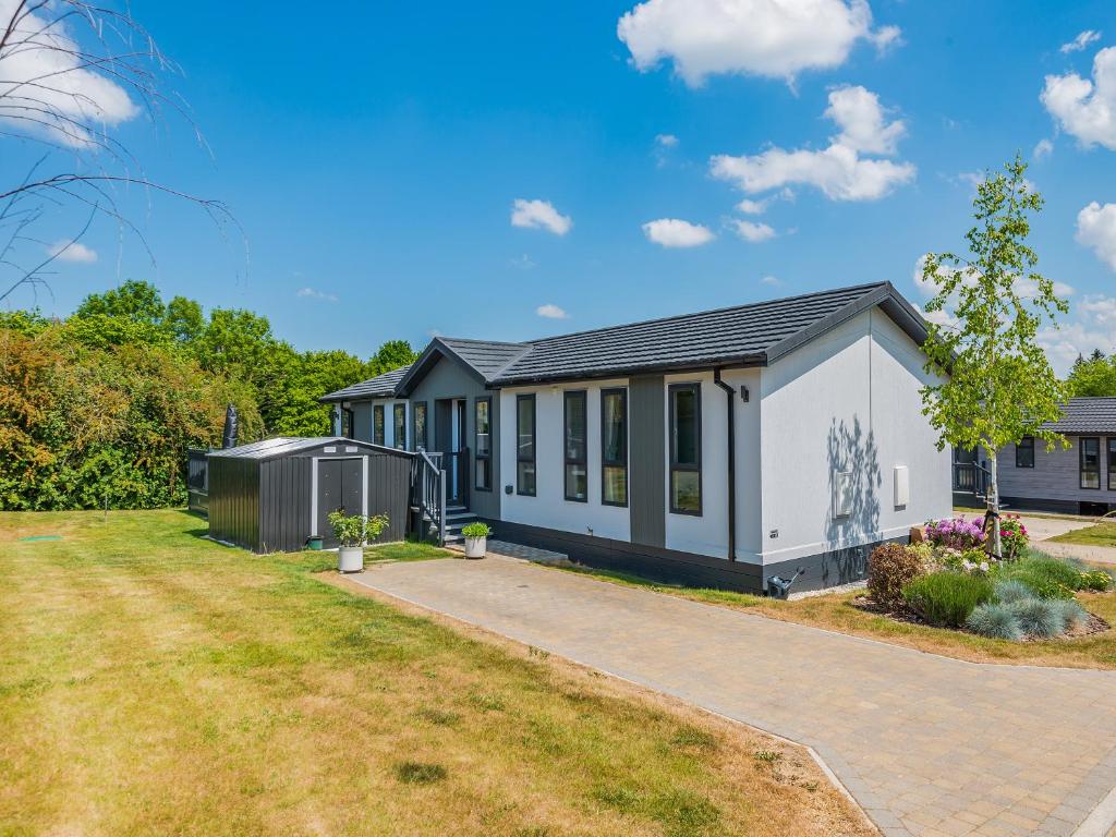 Sunnyfields, Cambridge