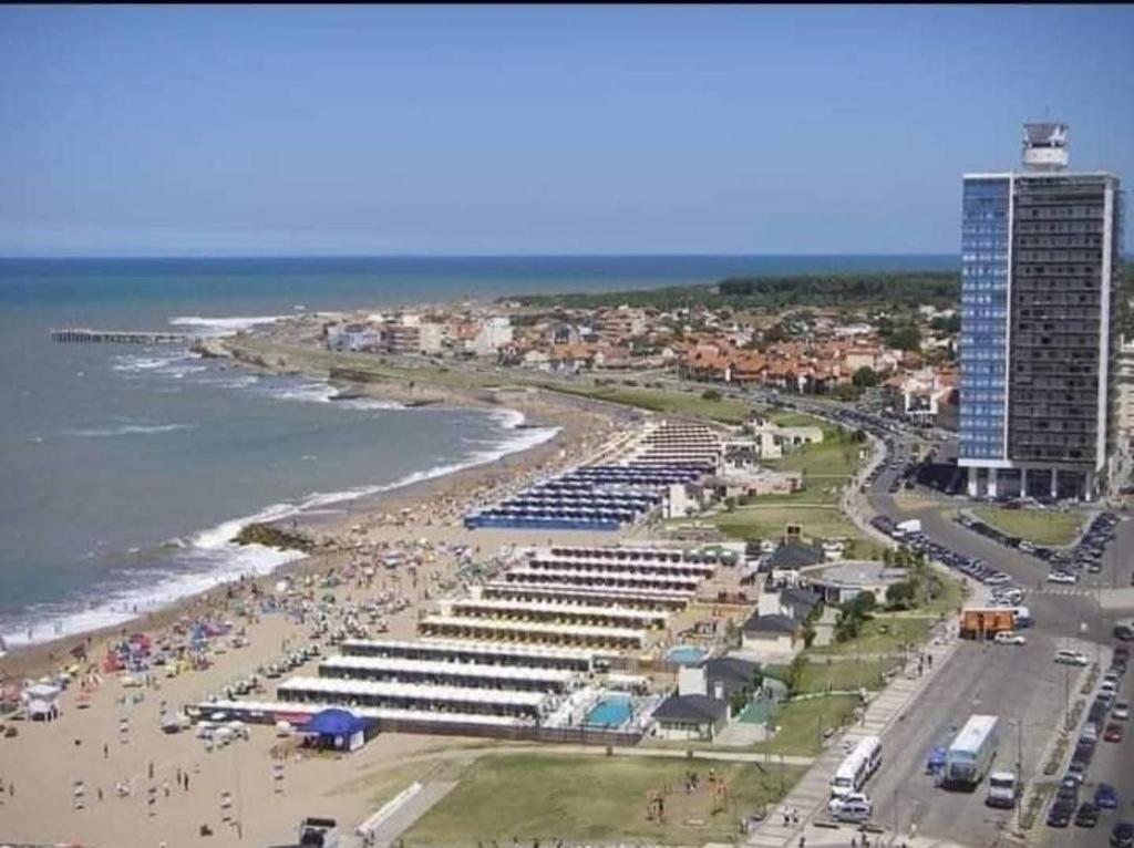 Edificio Playa Club Frente al Mar - 2