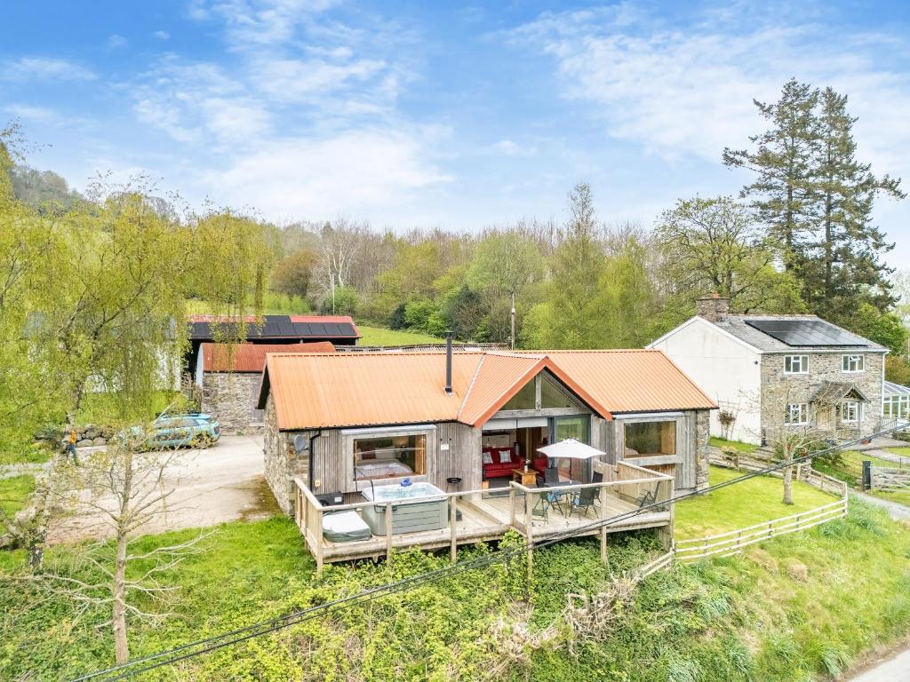 Wern Ddu Cottage, Pen-y-bont-fawr