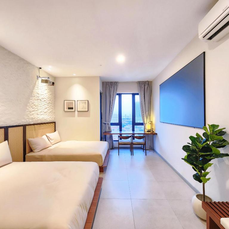 SkyPool at 22Macalisterz - Georgetown City Centre, 4pax by PG Home, George Town