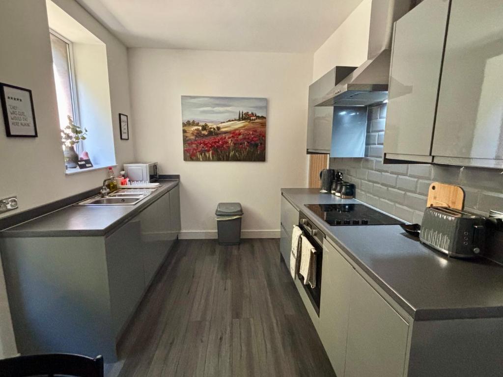 Immaculate Whole House Sleeps 4 photo 4