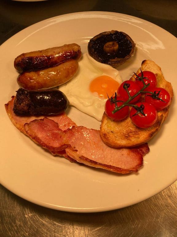 Jug and glass, Highpeak Junction