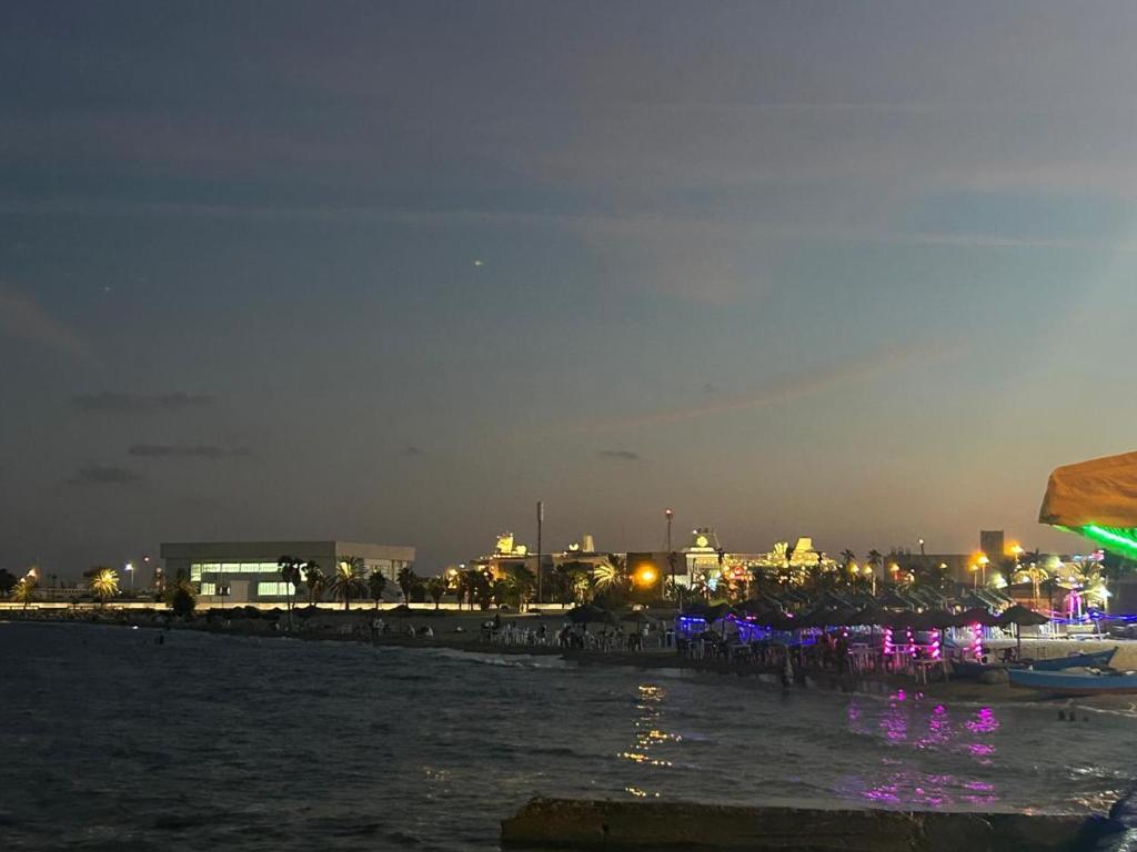 Blue escape in La Goulette, La Goulette