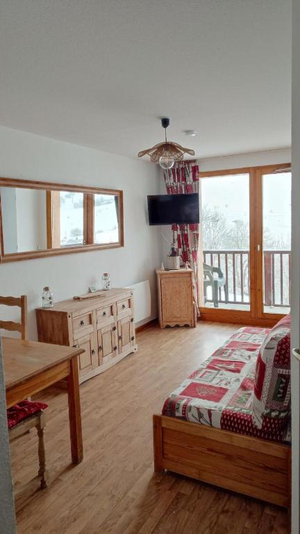 Appart COSY PIEDS DES PISTES - 3
