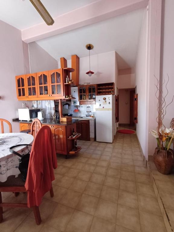 House next to Paseo Libertad - 4