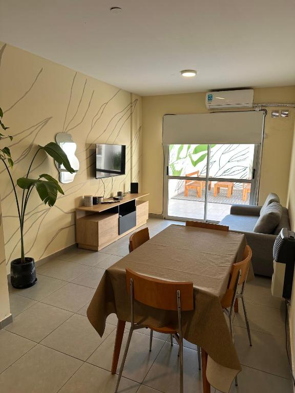 Amplia y cómoda, Casa Dorrego., Rosario