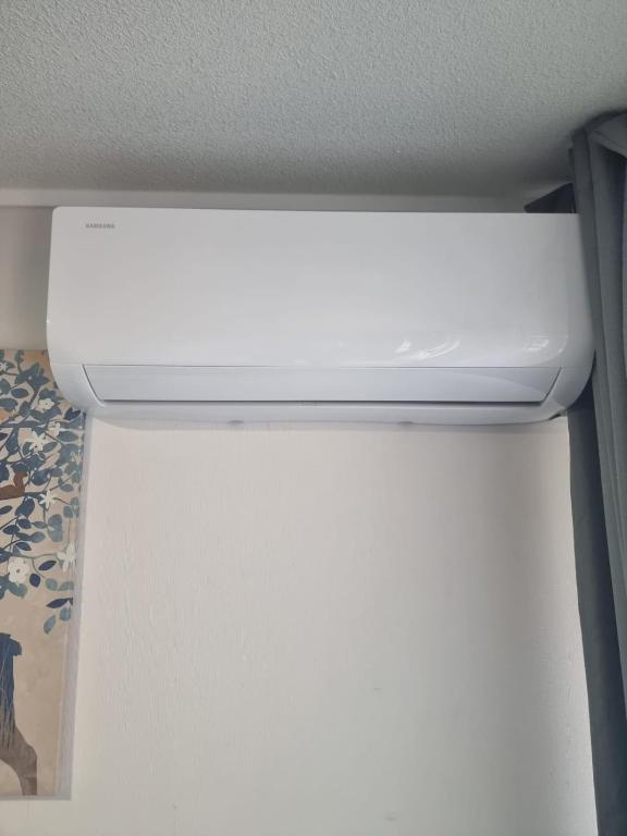 Dpto con AC metro Parque Almagro- Precio total - 3