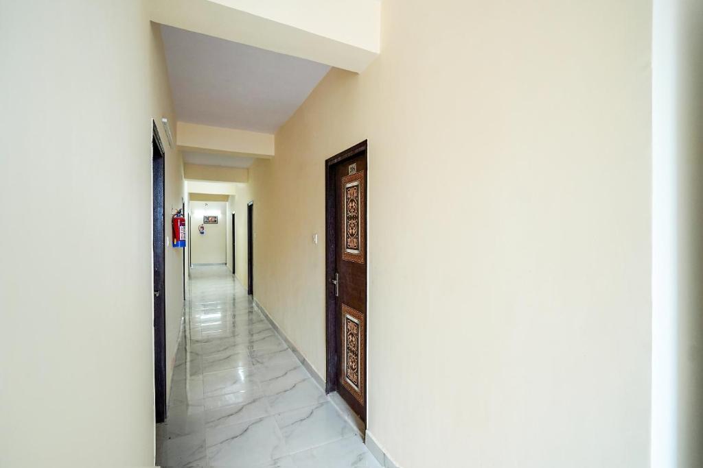 ホテル O シルバーパレス (HOTEL O SILVER PALACE) フロント・ロビー