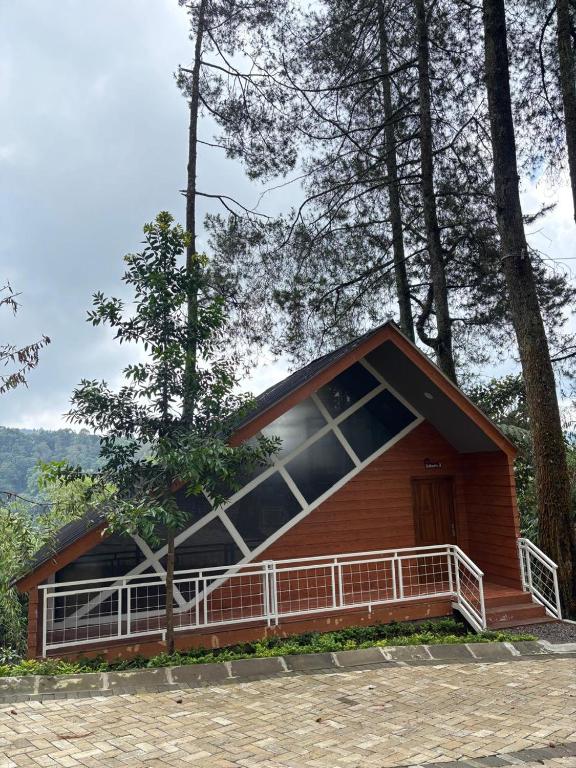 Cabinlyfe by MHM, Bandung