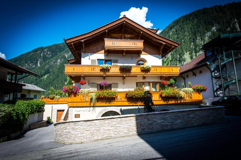 Moroder Haus, Mayrhofen
