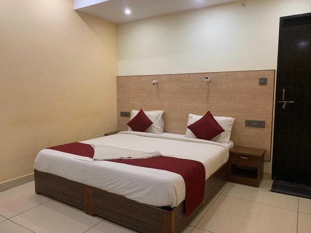 Collection O Pavithra Sangamam Ghat Vijayawada, Kondapalle