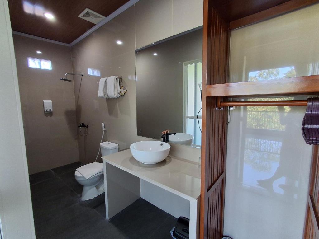 Well-appointed bathrooms