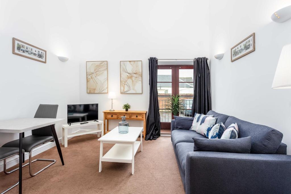 Elliot Suite No 1 - Donnini Apartments, Ayr