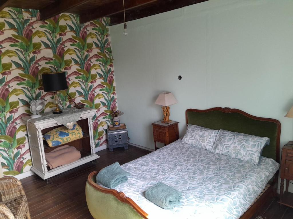 CHAMBRE avec TOILETTES SECHE, Plufur