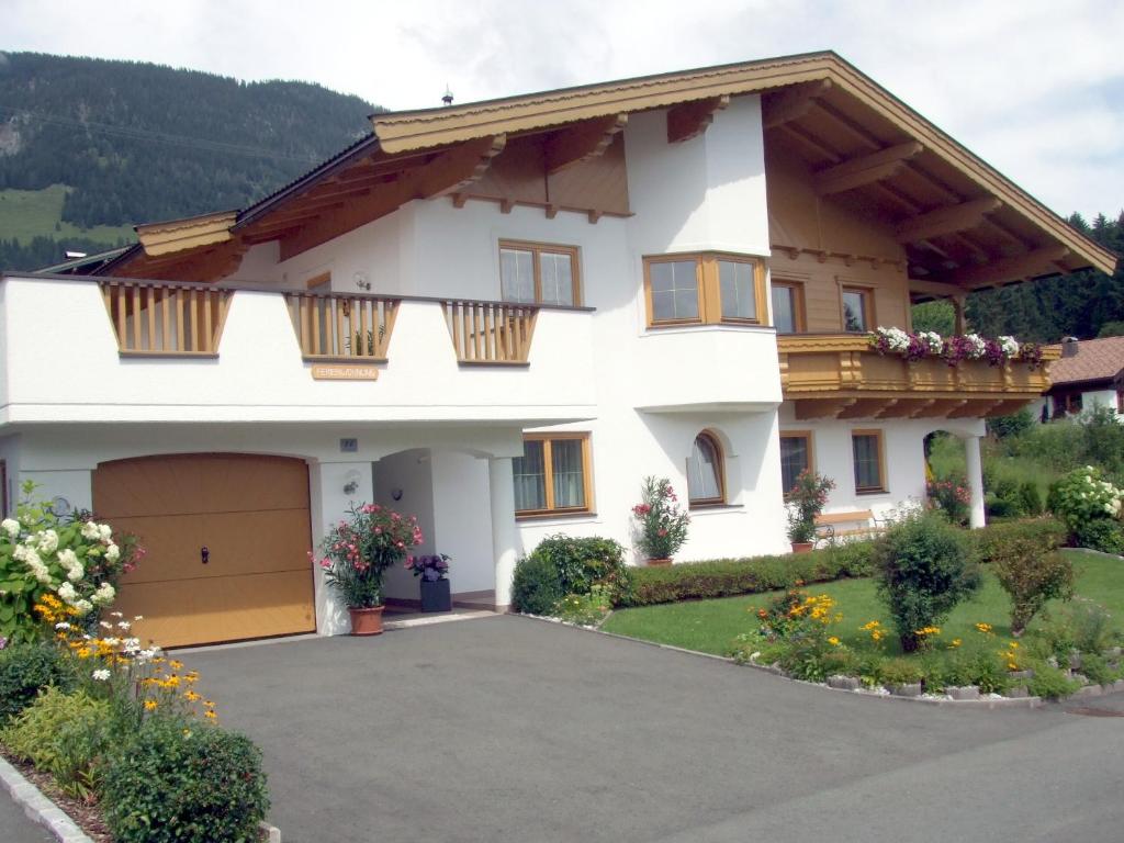 Ferienwohnungen Niederacher - 2
