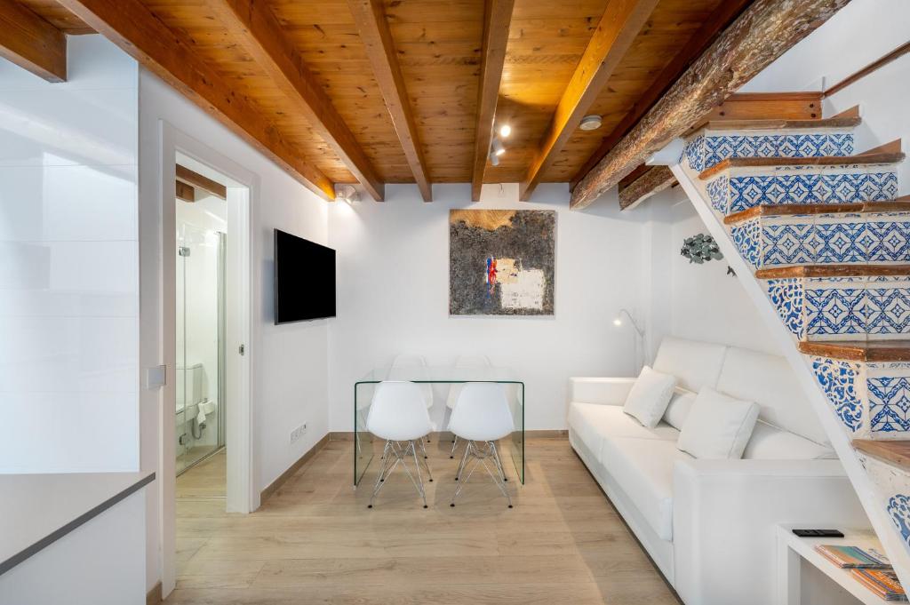 The Sailor House, minimum stay 30 nights, by PriorityVillas - 5