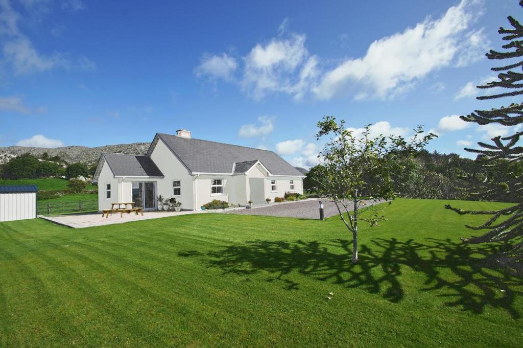 4 Bed in Beara oc-i437, Adrigole