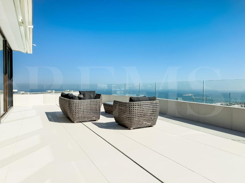 Seaview gem with terrace, hot tub and pool REMS - 2