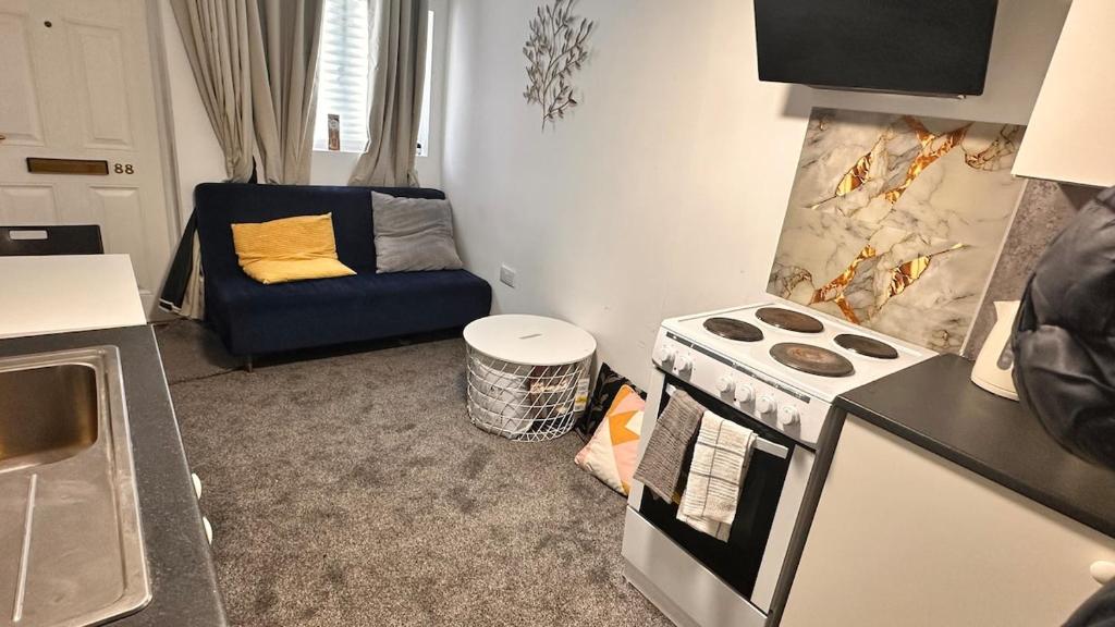 Home in Eaglestone, Milton Keynes, Woolstone