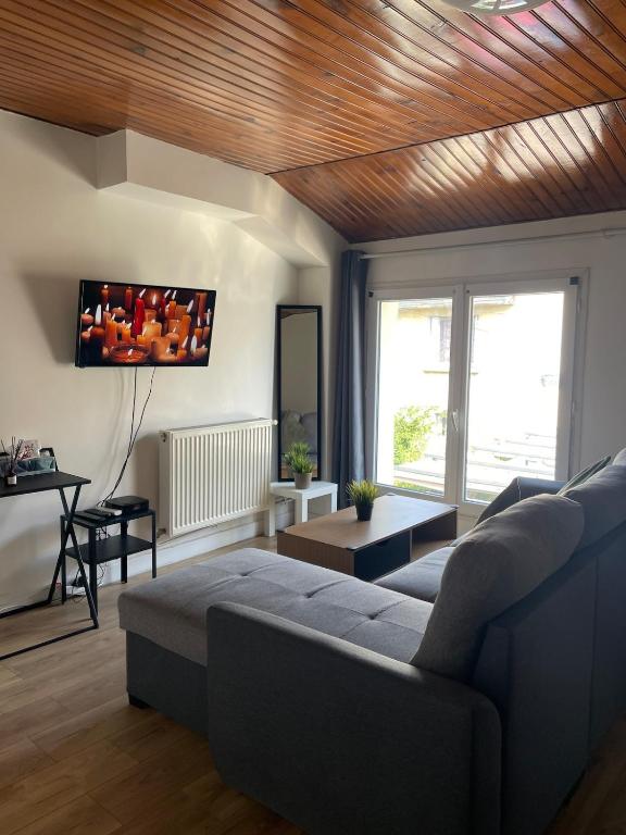 Cozy apartment T1, Bobigny