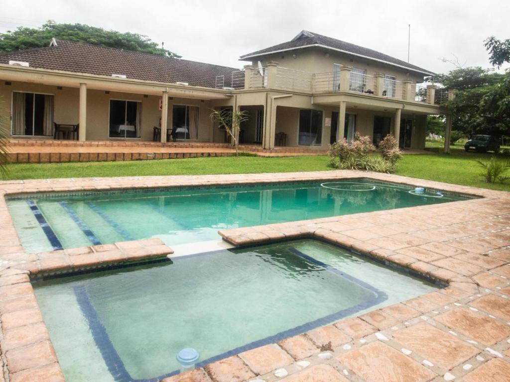 SeaXplore Lodge and Dive Center スイミングプール