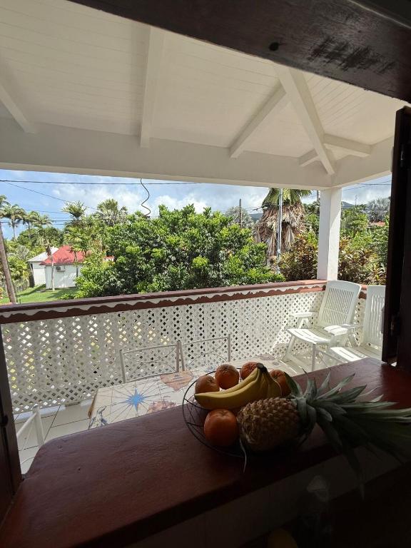 Kaz à Zozio - F2 au calme à Bouillante, Буйант