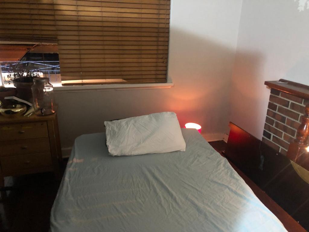 Airport Reading Room Rest, Perth