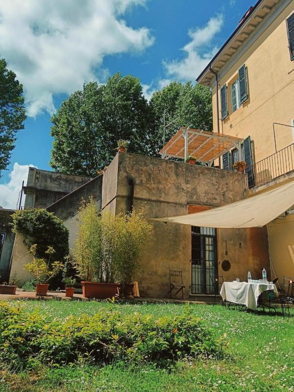 MARZIA'S TERRACE - historic river apartment - 2