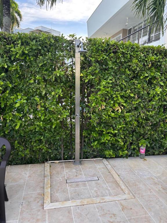 Lakefront Villa with Private Dock, Pool & Jacuzzi - 2