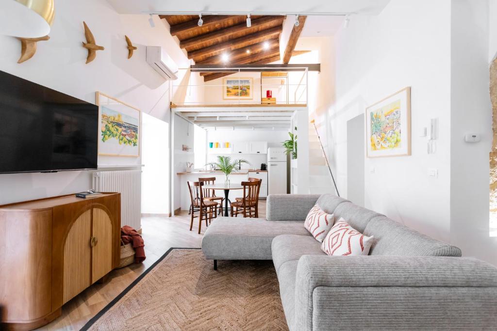 Palazzo Castrone, Luxury Apartment, Palermo