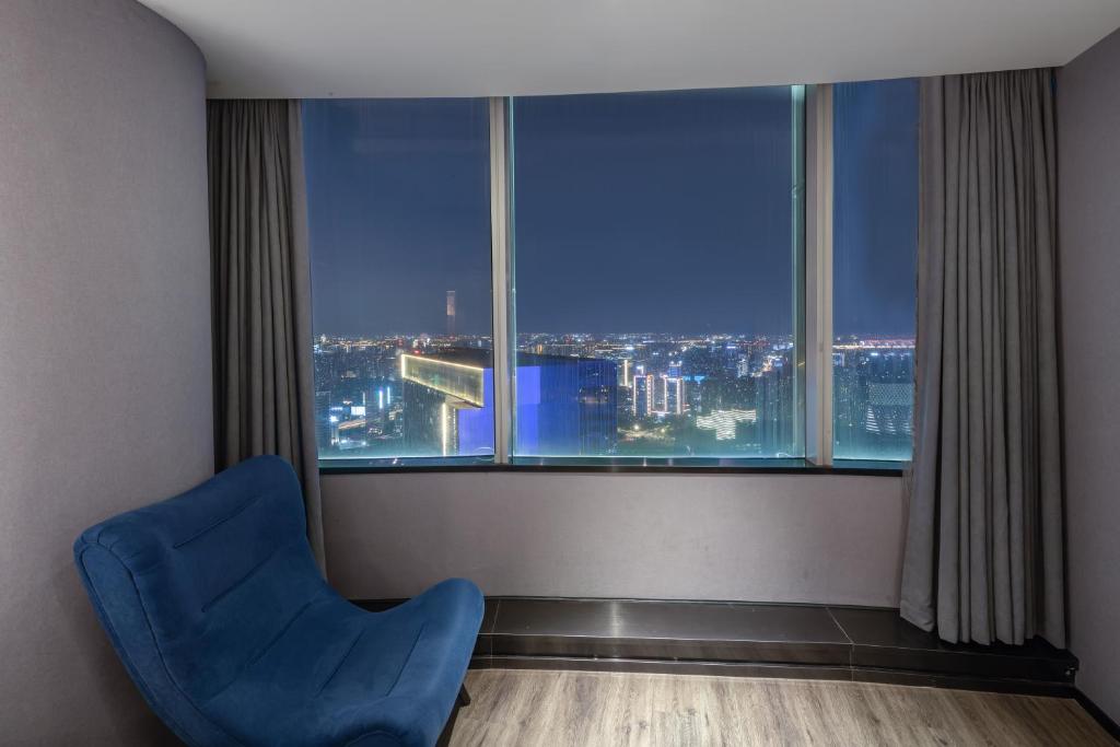 Mercure Hangzhou Qianjiang 수영장