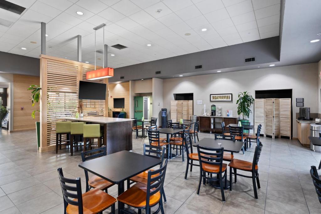 グリーンツリー イン フェニックス スカイ ハーバー (GreenTree Inn Phoenix Sky Harbor) お料理のイメージ