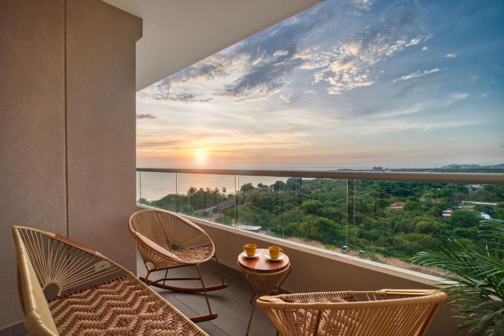 Ocean view and resort-style apartment - 1