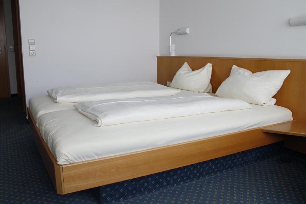 Hotel Schwanau garni photo