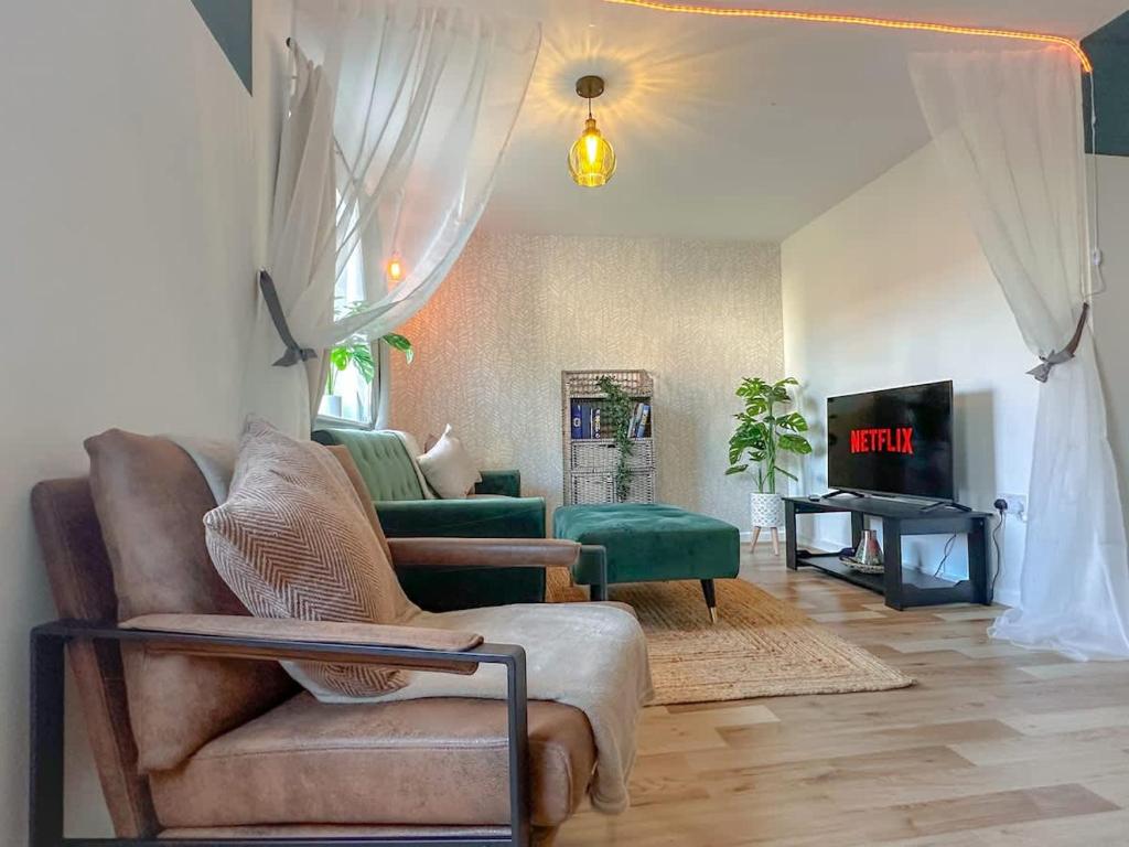 Jennett's Luxury Home with Parking and Garden, Bracknell