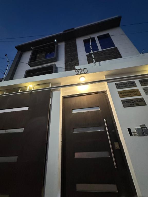 Central Urdesa, Bálsamos 920 - 2