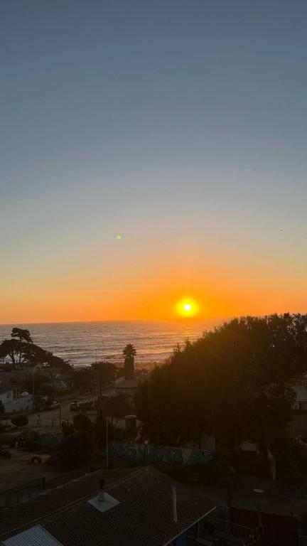 An apartment with an ocean view, El Quisco